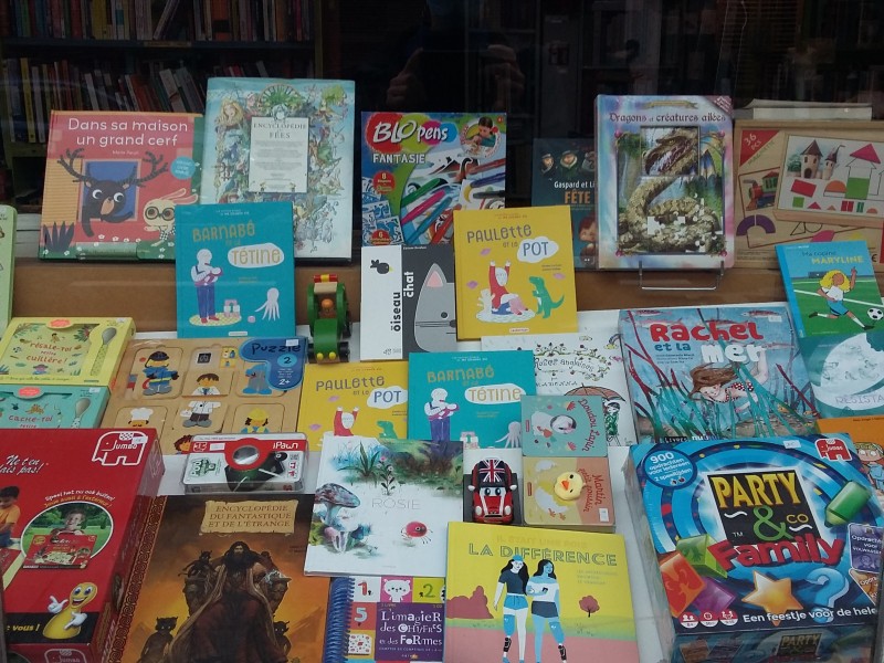 Evasions à Bruxelles - Onafhankelijke boekhandel - Boek-, muziek- en dvd-winkel | Boncado - photo 4