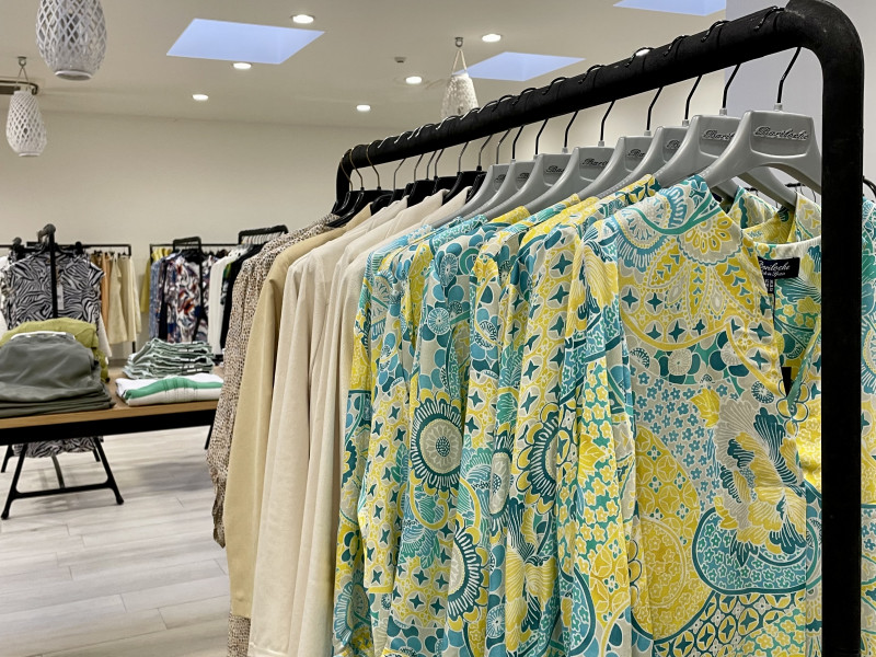 Couture Crystelle à Dinant - Magasin de vêtements pour femmes - Mercerie – Magasin de tissus | Boncado - photo 4