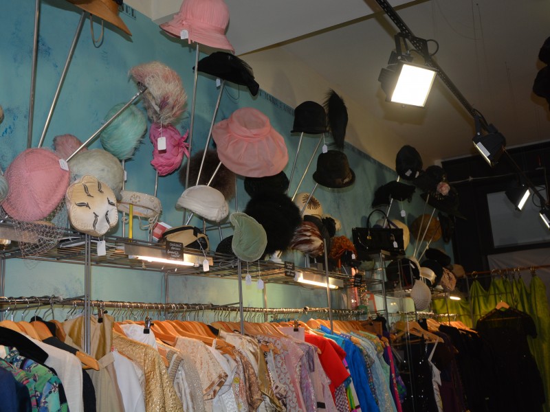 Gabriele Vintage à Bruxelles - Magasin de vêtements de seconde main - Magasin spécialisé | Boncado - photo 4