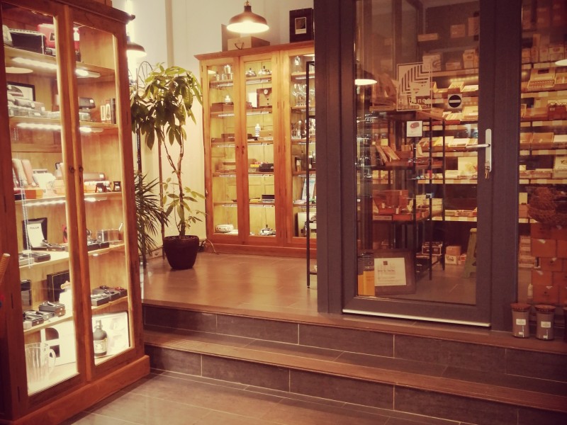 CIG-ART à BRUXELLES - Winkel gespecialiseerd in de verkoop van alcohol - Tabak - elektronische sigaretten | Boncado - photo 4
