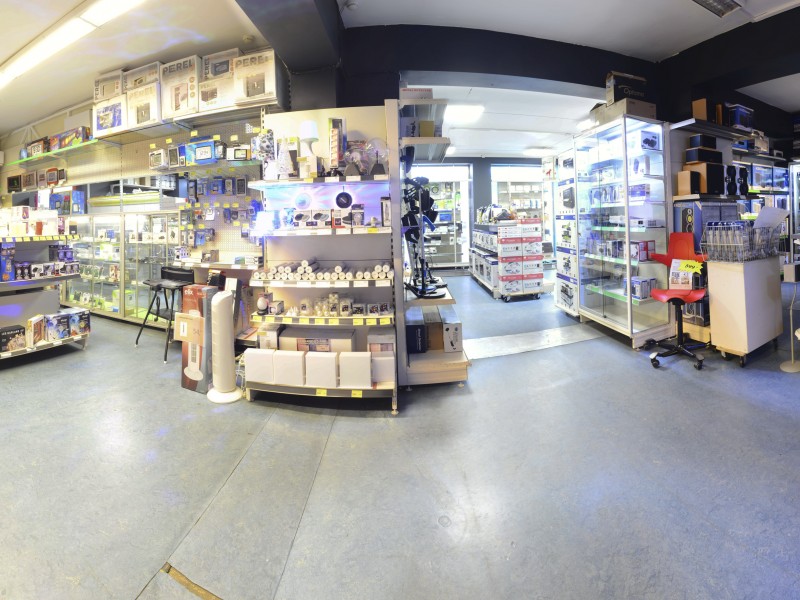 Elak Electronics à Brussel - Elektronik-Geschäft - Einzelhandel | Boncado - photo 2