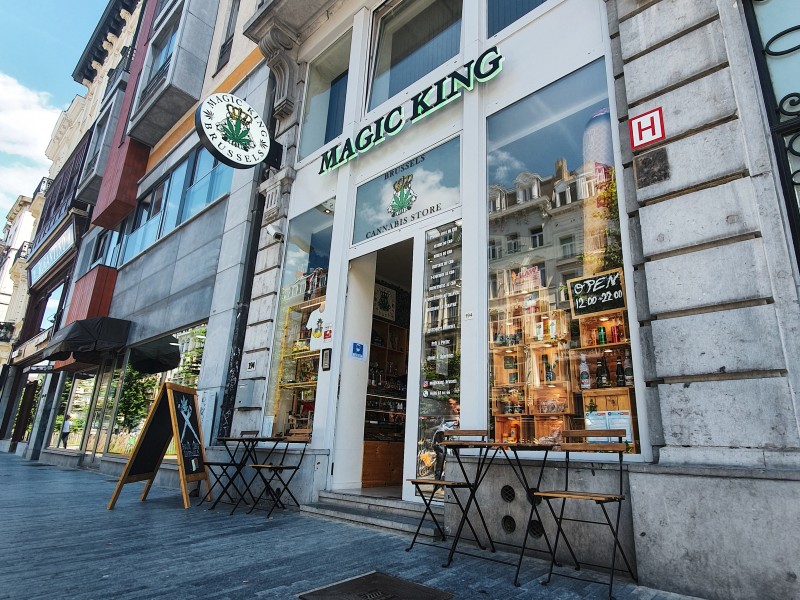 Magic King Brussels à Bruxelles - Fachgeschäft - Tabak – elektronische Zigaretten | Boncado - photo 6