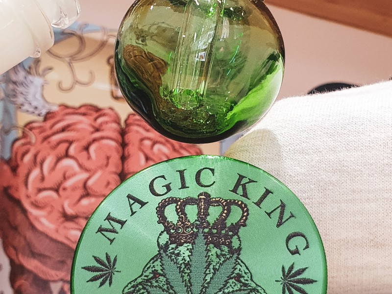 Magic King Brussels à Bruxelles - Magasin spécialisé - Tabac - cigarettes électroniques | Boncado - photo 30