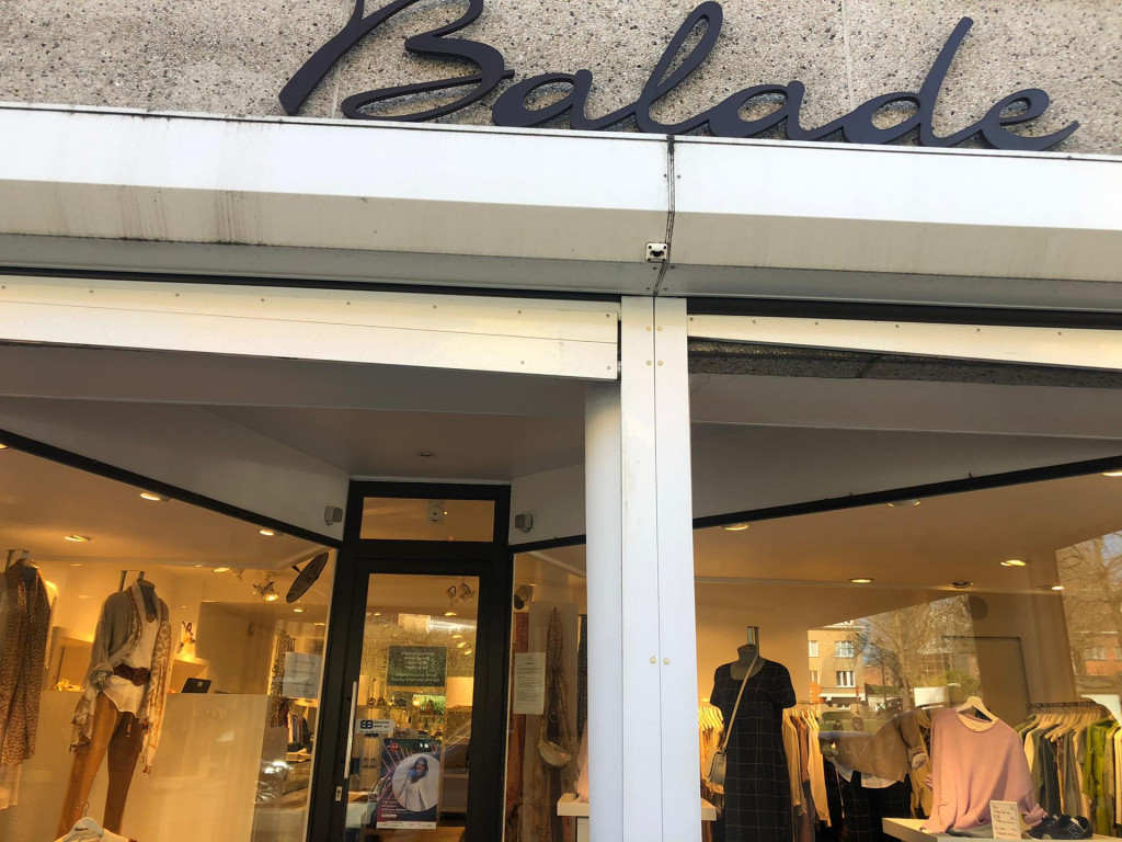 Atmosphère sales magasin vetement