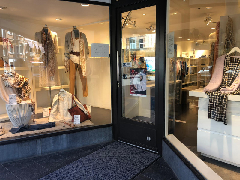 Balade & Atmosphère à Laeken - Magasin de vêtements pour femmes | Boncado - photo 3