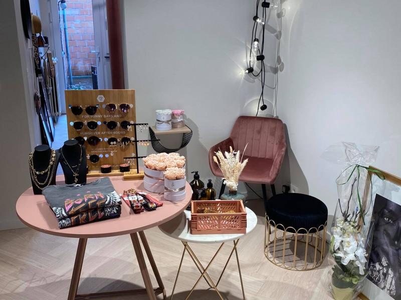 Char'li Concept à Malmedy - Magasin de vêtements pour femmes - Accessoires & fantaisies | Boncado - photo 2