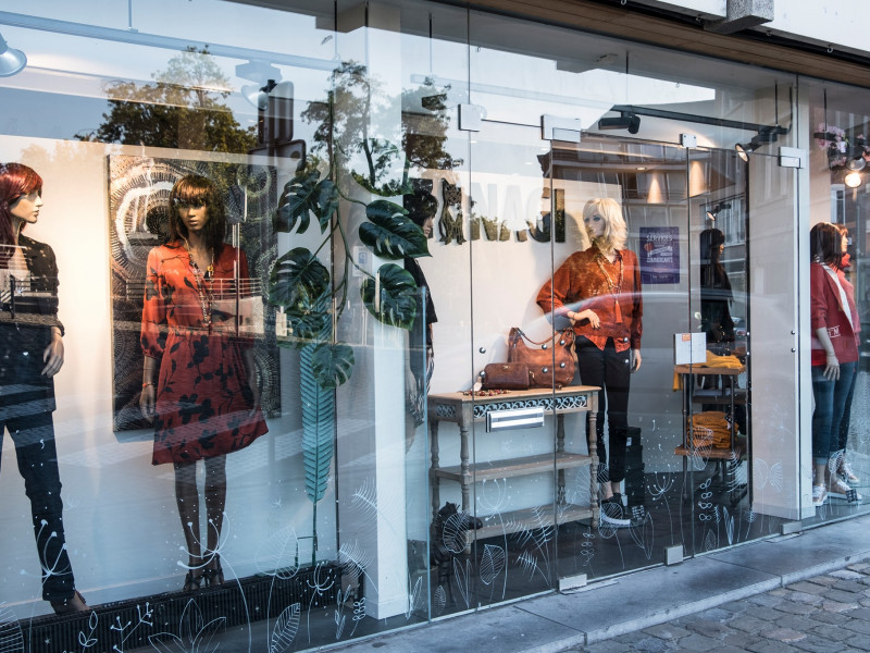 IZANAGI Boutique à Tournai - Geschäft für Konfektionskleidung und Accessoires - Geschäft | Boncado - photo 3