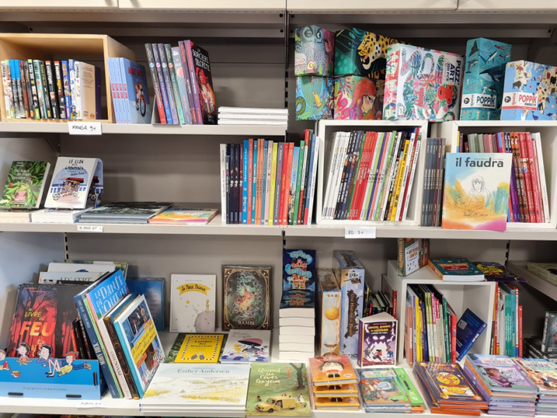 CHANTELIVRE à Tournai - Librairie indépendante - Magasin de jouets | Boncado - photo 3