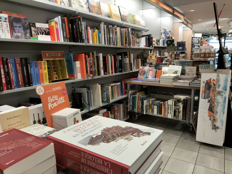 Librairie La Procure à Tournai - Unabhängige Buchhandlung - Buch-, Musik- und DVD-Geschäft | Boncado - photo 6