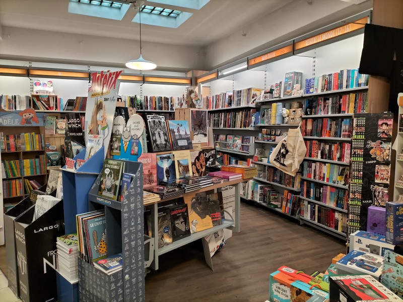 Librairie La Procure à Tournai - Unabhängige Buchhandlung - Buch-, Musik- und DVD-Geschäft | Boncado - photo 14