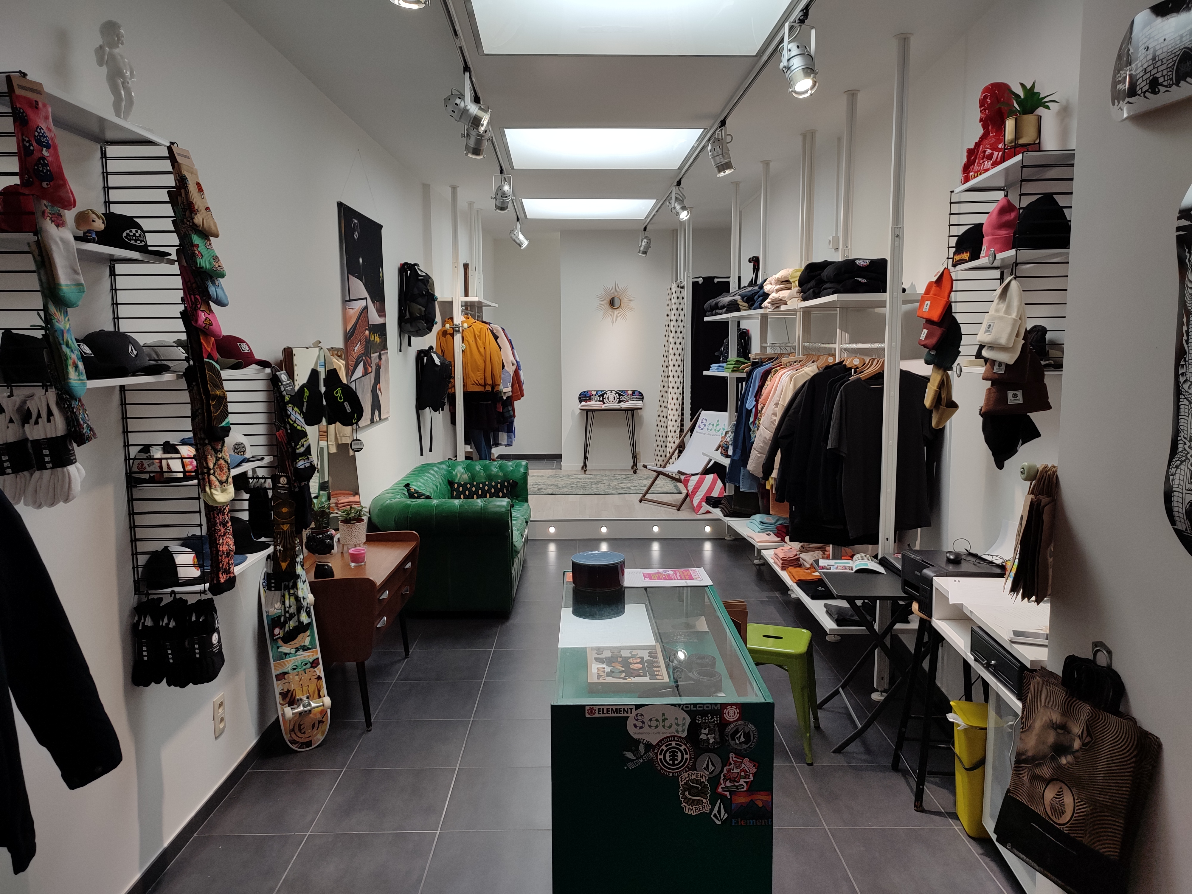 Sotyskateshop à Tournai - Geschäft für Konfektionskleidung und Accessoires - Shopping und Einzelhandelsverkauf | Boncado - photo 3