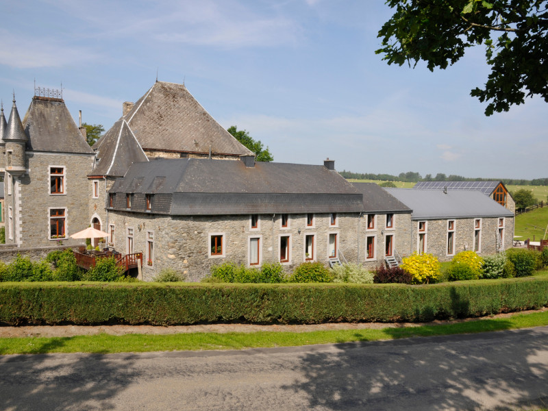 Château Ferme de Laval à Sainte-Ode - Chambre d’hôtes – Bed and breakfast | Boncado - photo 2