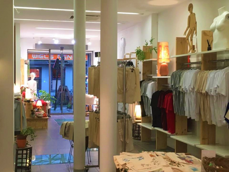  à - Bekleidungsgeschäft - Beleuchtungsgeschäft | Boncado - photo 4