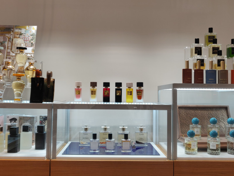 L'écrin à parfums à Bruxelles - Parfümerie – Kosmetikgeschäft - Geschenk- und Souvenirgeschäft | Boncado - photo 18