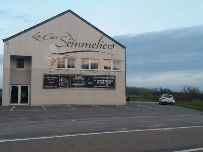 LA CAVE DES SOMMELIERS SPRL à HABAY - Auf den Verkauf von Alkohol spezialisiertes Geschäft - Weine und Spirituosen | Boncado - photo 2