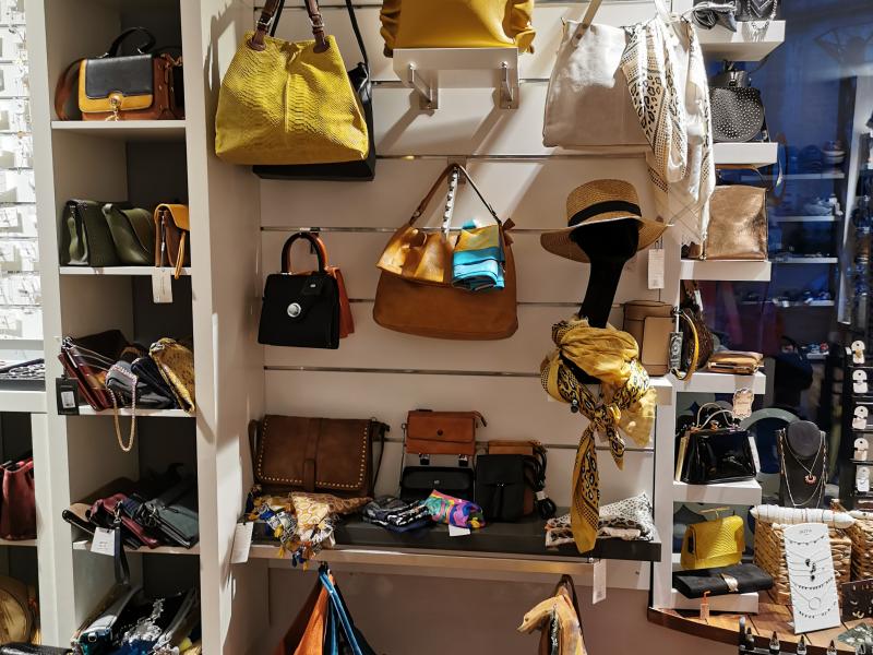 Idylle à Malmedy - Chaussures, Bijoux & Accessoires | Boncado - photo 4