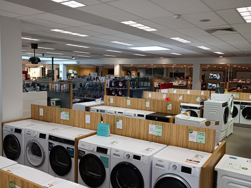 Niederau à Eupen - Magasin de TV - Hifi - Vidéo - Electro - Magasin de luminaires | Boncado - photo 3