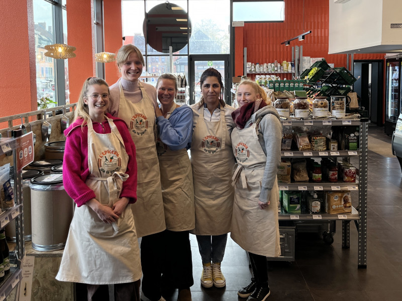 Epicerie de la gare à Dinant - Café - Restaurantservice | Boncado - photo 6