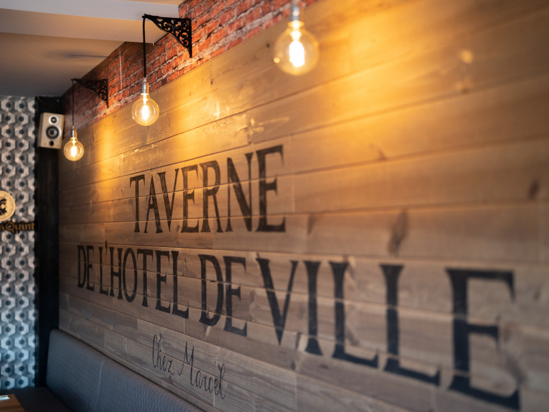 Taverne de l'hôtel de ville à Écaussinnes - Restaurant | Boncado - photo 10