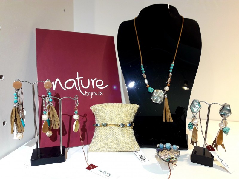 DOULA à Marche-en-Famenne - Boutique de bijoux et de montres - Magasin de vêtements | Boncado - photo 15