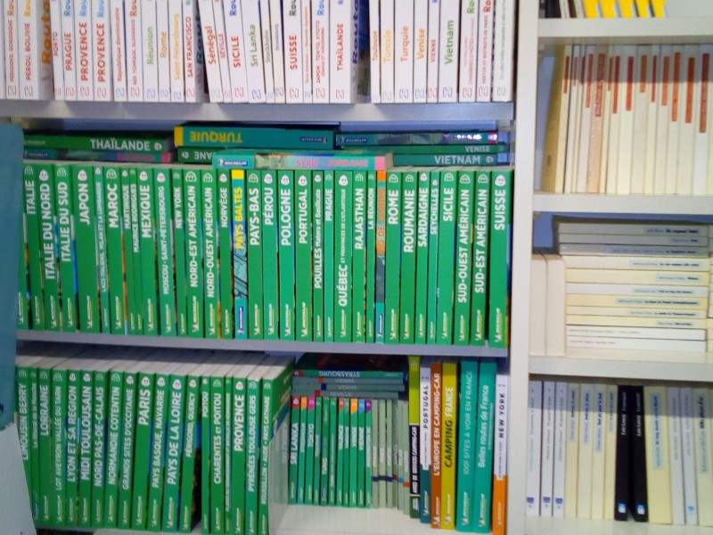 Librairie Cunibert-Daumen à Malmedy - Magasin de livres, musique et DVD - Tabac - cigarettes électroniques | Boncado - photo 14