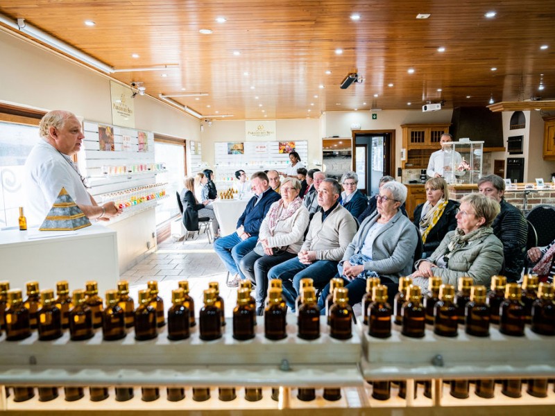 ÔÔ Paradis des Sens - Parfumerie & Découvertes - Créez votre Parfum vous-même ! à Yves-Gomezée - Vrijetijdswinkel - Schoonheid en welzijn | Boncado - photo 3