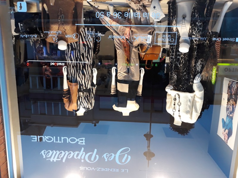Le rendez-vous des pipelettes à Fleron - Magasin de vêtements pour femmes - Accessoires de mode & Fantaisies | Boncado - photo 3