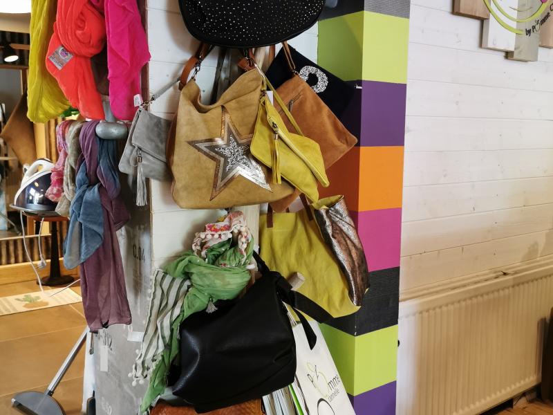 Ma-Au à Spa - Bekleidungsgeschäft - Schuhgeschäft | Boncado - photo 6