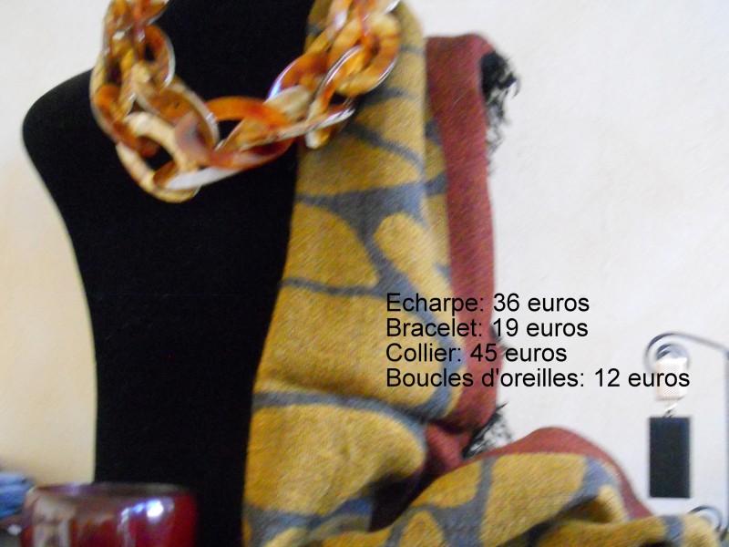 Tabou, la boutique des rondes branchées à Bruxelles - Geschäft für Konfektionskleidung und Accessoires - Accessoires & Modeschmuck | Boncado - photo 3