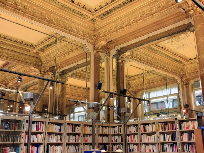 TROPISMES à BRUXELLES - Onafhankelijke boekhandel - Stripboekwinkel | Boncado - photo 6