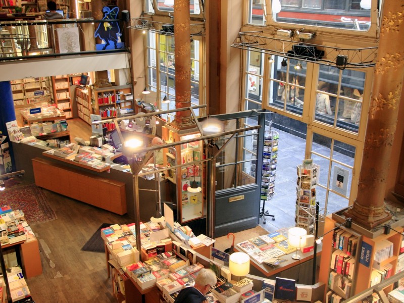TROPISMES à BRUXELLES - Librairie indépendante - Librairie de bandes dessinées | Boncado - photo 2