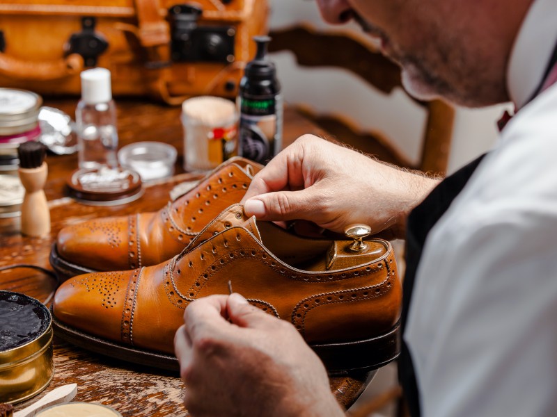 ShoeShine And More à Bruxelles - Cordonnerie - Magasin de chaussures | Boncado - photo 2