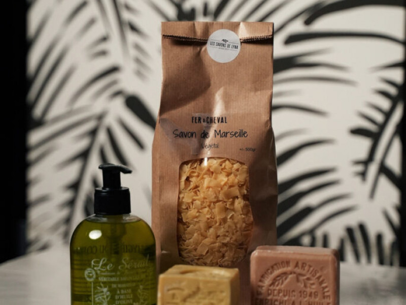 LES SAVONS DE LYNA à Bruxelles - Cosmeticawinkel - Parfumerie - Cosmetica | Boncado - photo 17